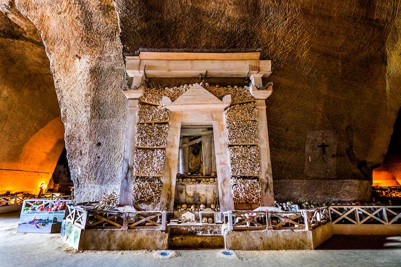 things to do in Naples