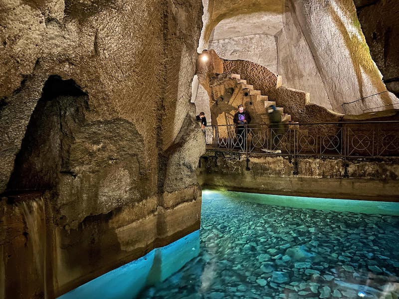 what to do in naples