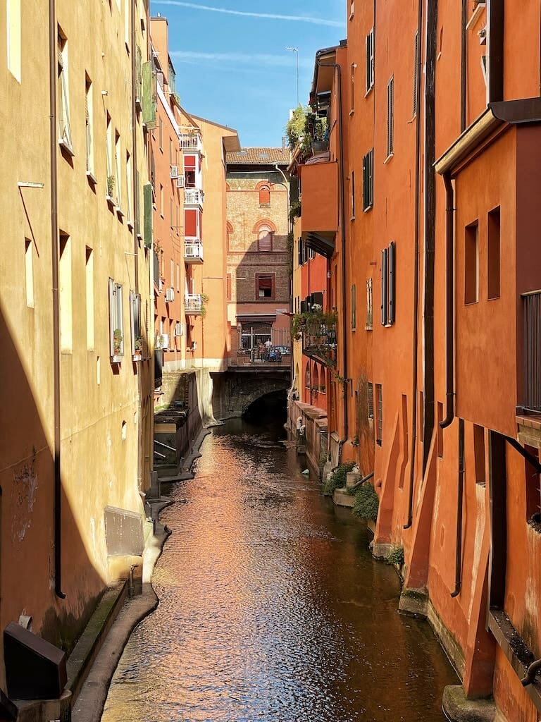 Finestrella Bologna