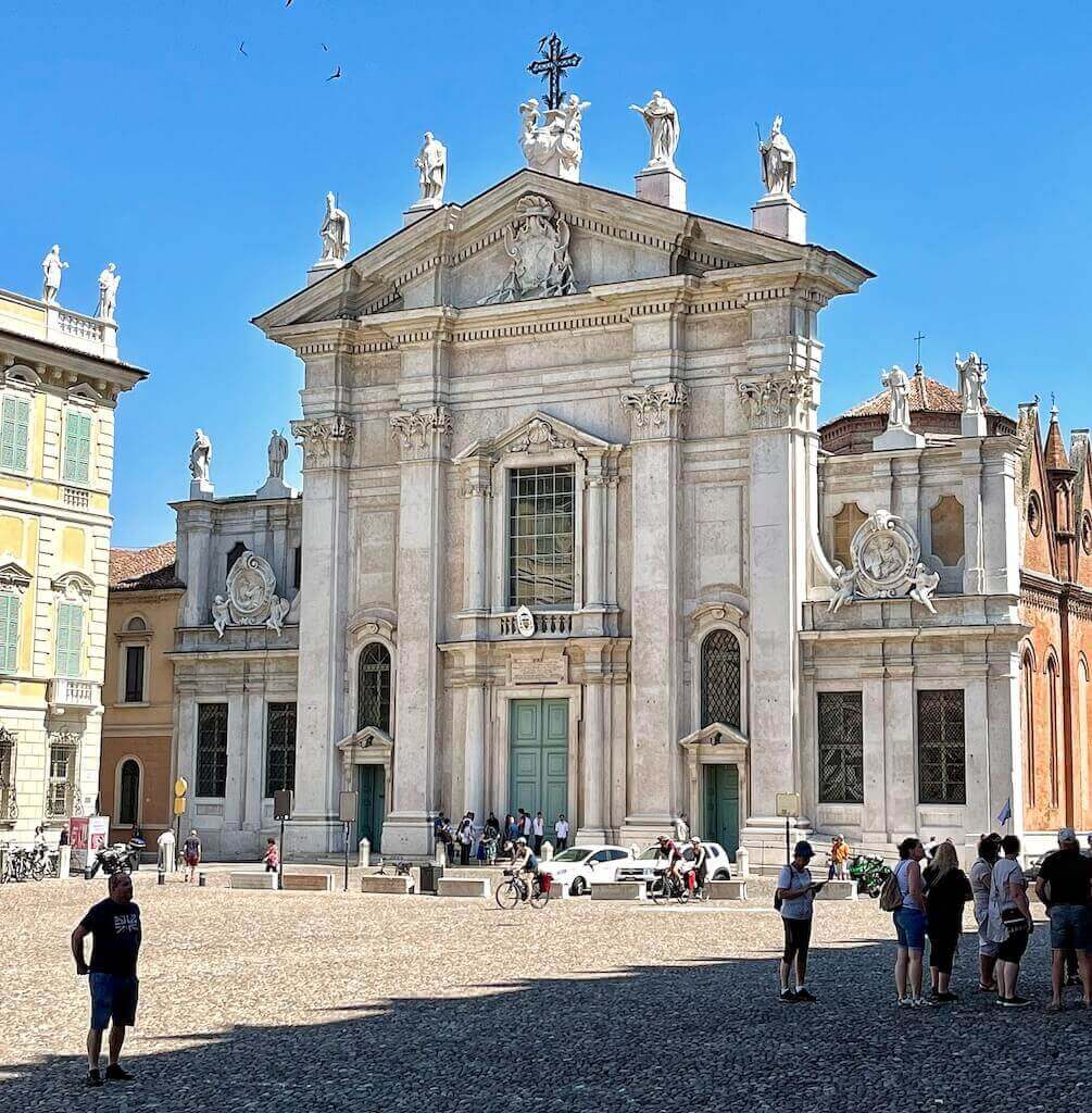 things to do in Mantua
