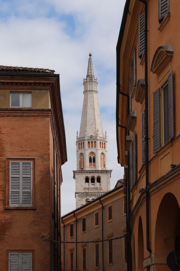 Ghirlandina Tower