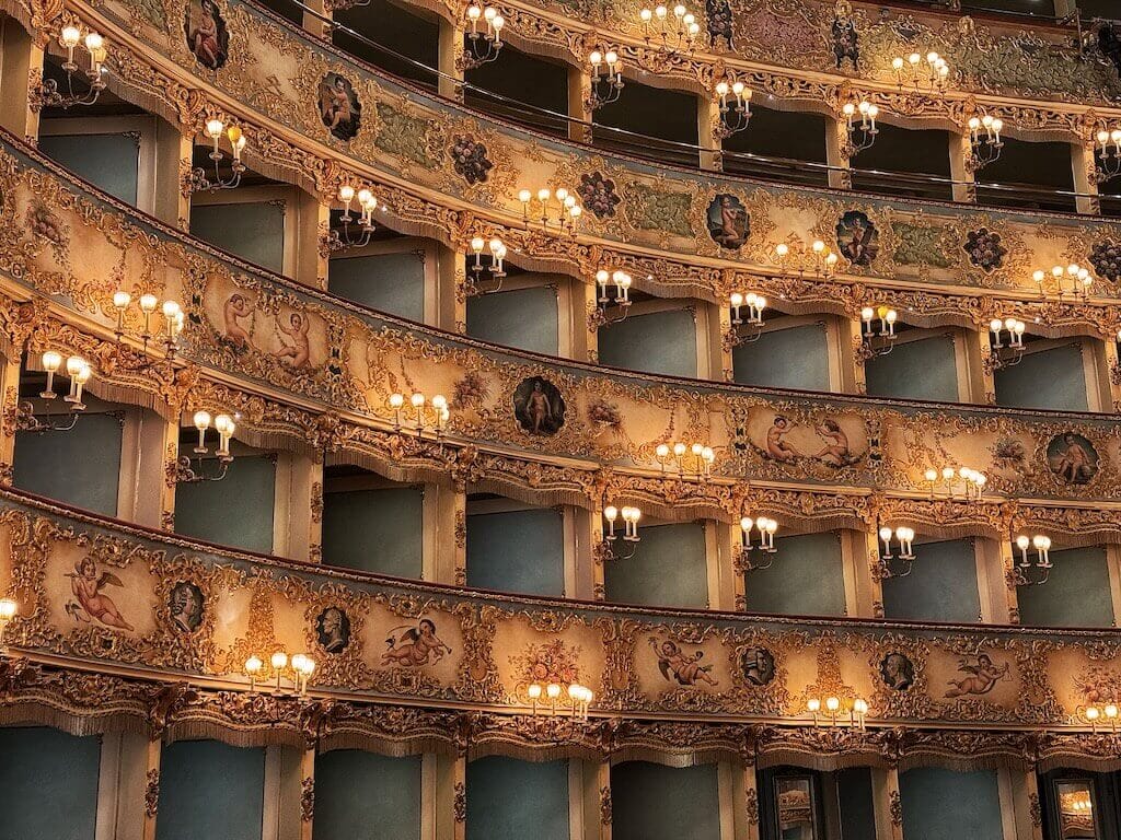 Inside teatro la Fenice