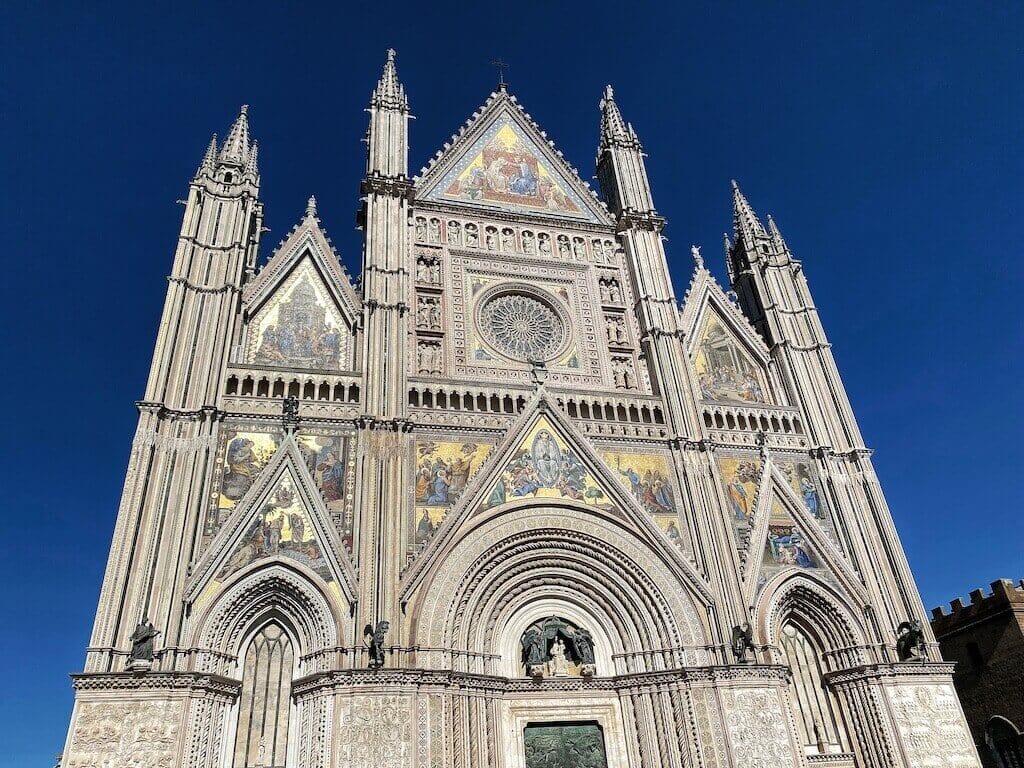 Duomo di Orvieto is one of the unmissable places to visit in Umbria.