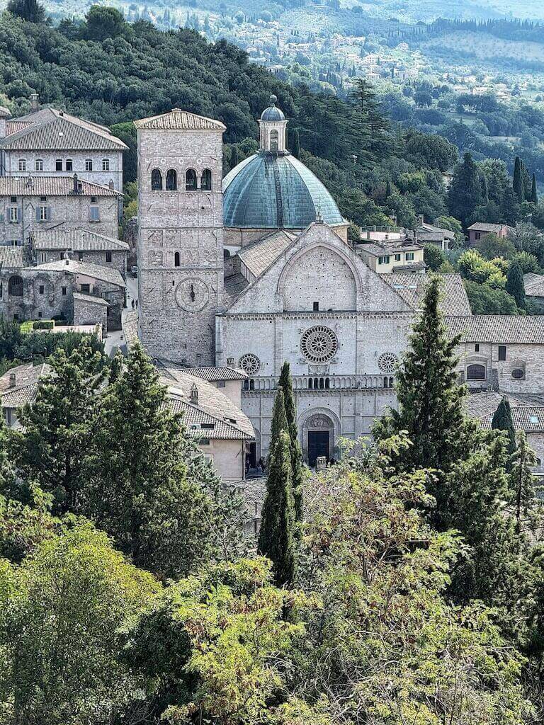 Visiting the Rocca Maggiore is one of the things to do in Assisi.