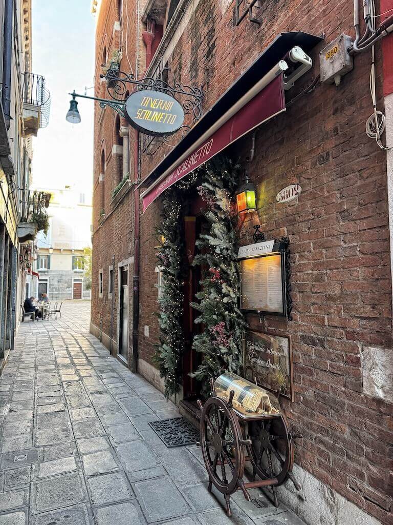Taverna Scalinetto, a nice restaurant in Venice