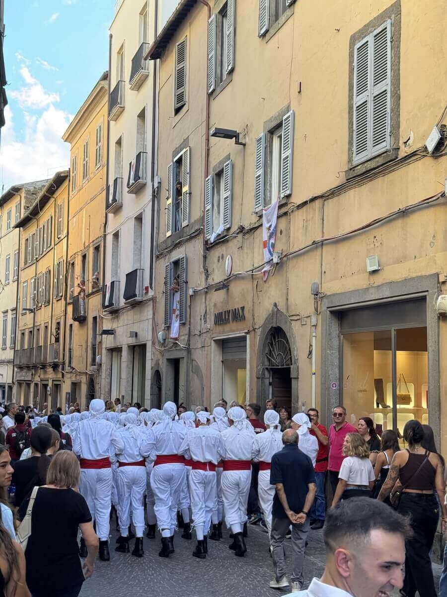 Facchini di Santa Rosa parading in Corso Italia.