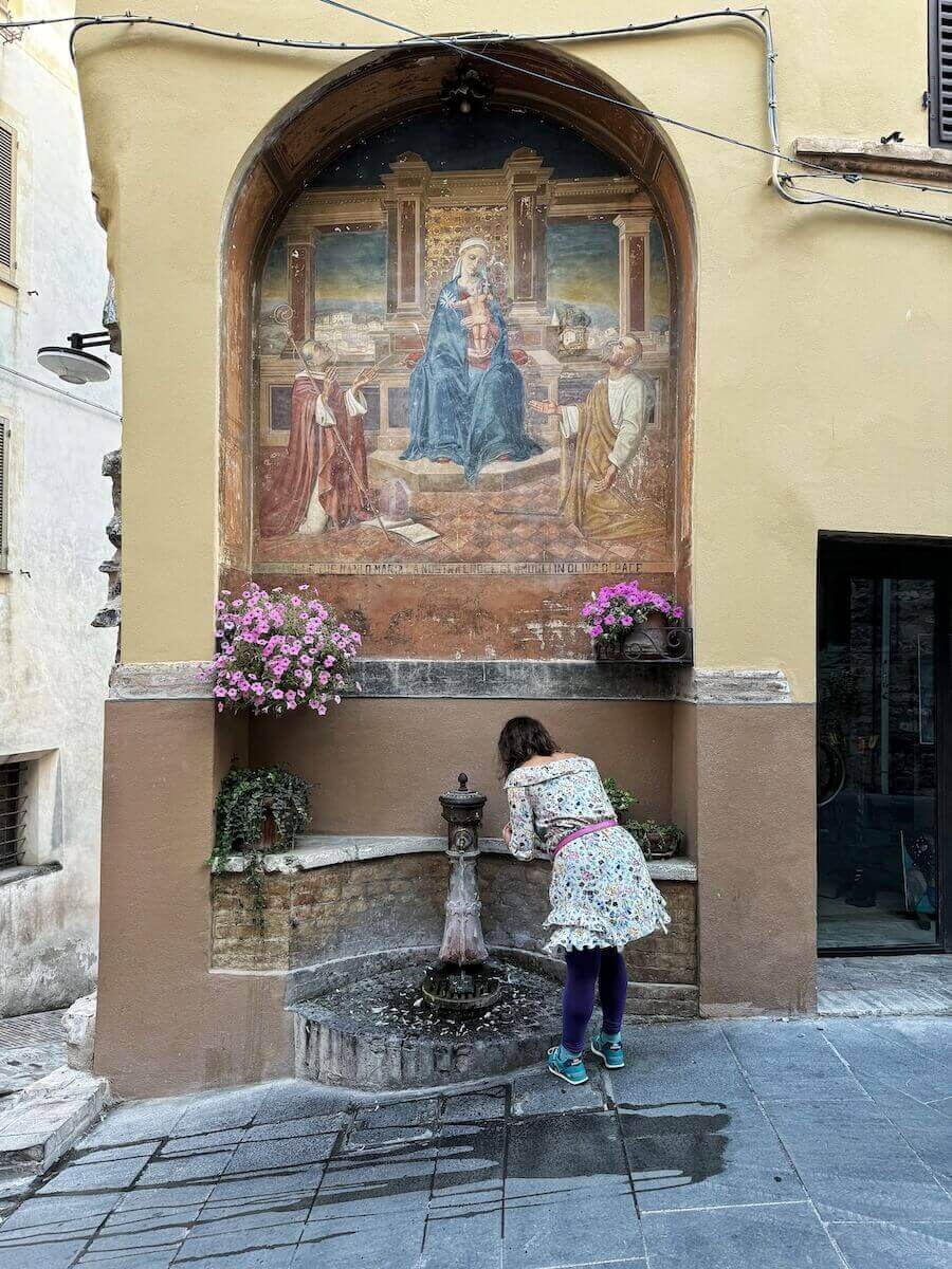 Fountain in the historic center of Spello.
