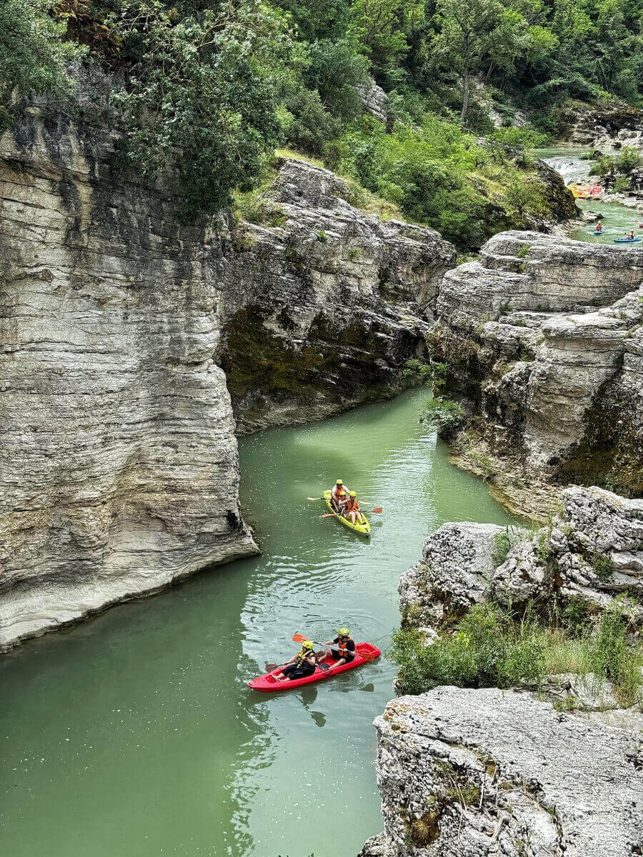 Kayaking in the Marmitte dei Giganti