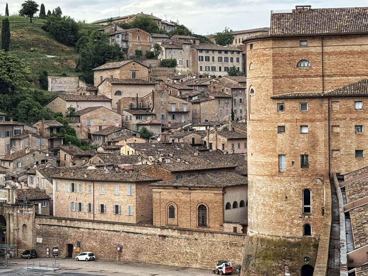 Panoramic views of Urbino.